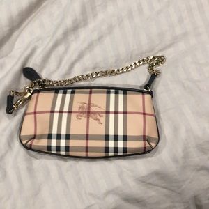 Burberry clutch